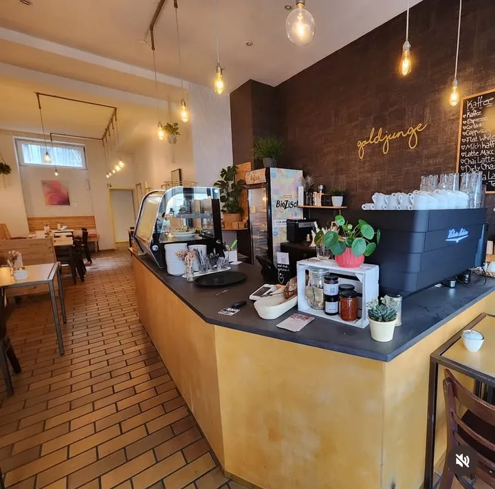 CAFÉS CAFÉS